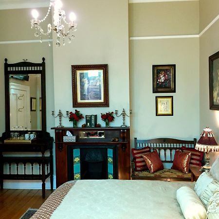 Goldenray Hotel Касълмейн Екстериор снимка