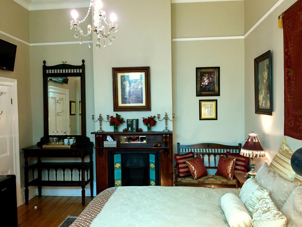 Goldenray Hotel Касълмейн Екстериор снимка